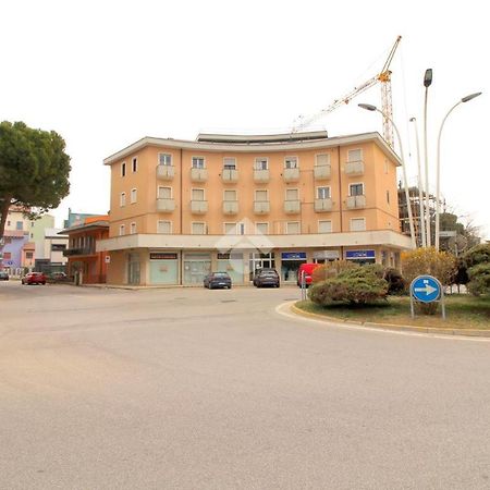 Ampio Bilocale Caorle Lungomare Levante Екстериор снимка