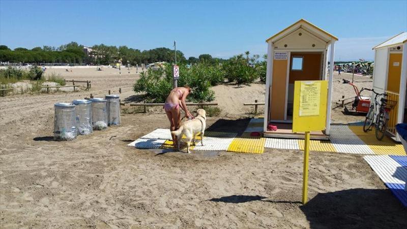 Ampio Bilocale Caorle Lungomare Levante Екстериор снимка